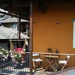 Il Castello Maggiore Con Terrazza Bed & Breakfast 3*