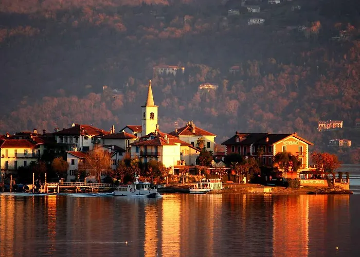 Oda ve Kahvaltı Il Castello Maggiore Con Terrazza Cossogno