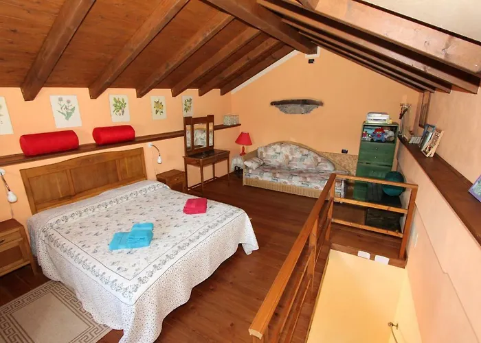 Il Castello Maggiore Con Terrazza 住宿加早餐酒店 Cossogno